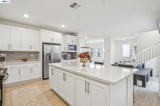 37231 Sand Bar Place, Newark, CA 94560