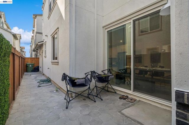 37231 Sand Bar Place, Newark, CA 94560