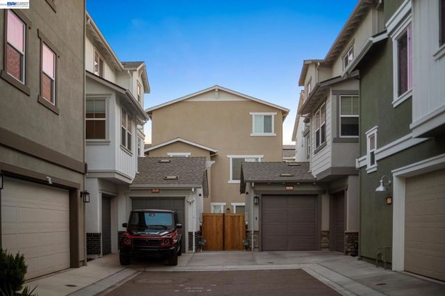 37231 Sand Bar Place, Newark, CA 94560