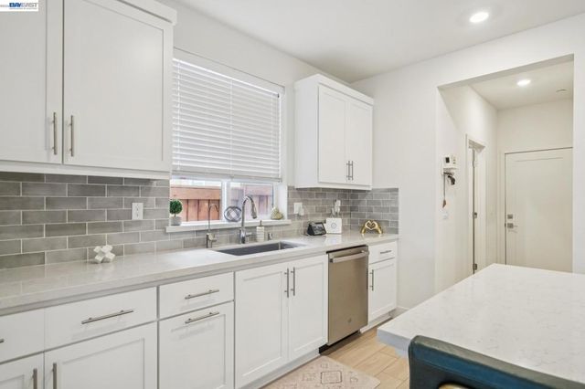 37231 Sand Bar Place, Newark, CA 94560