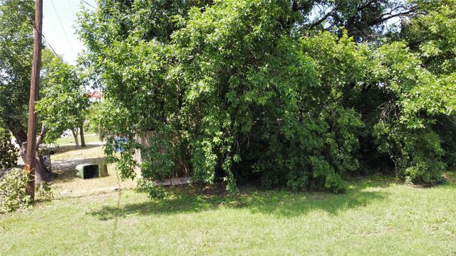 7420 Elm Street, The Colony, TX 75056