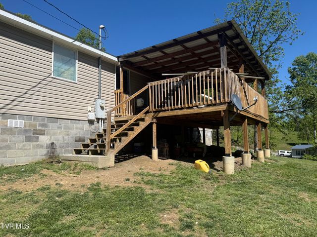 12432 Crab Orchard Road, Coeburn, VA 24230