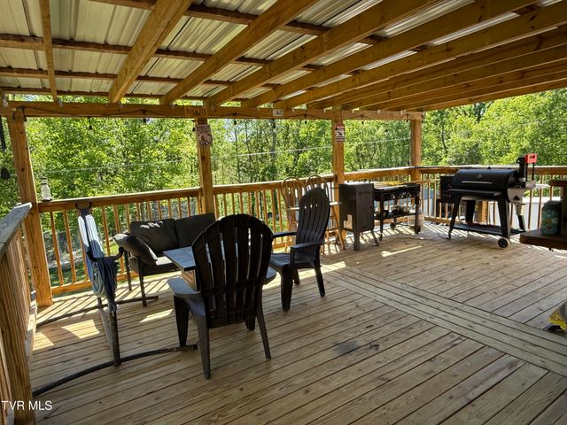 12432 Crab Orchard Road, Coeburn, VA 24230
