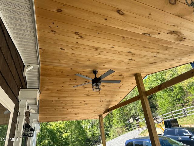 12432 Crab Orchard Road, Coeburn, VA 24230