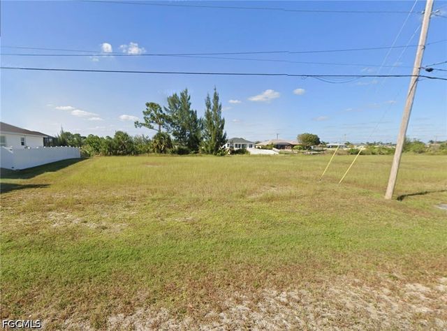 1007 NE 37th TER, Cape Coral, FL 33909