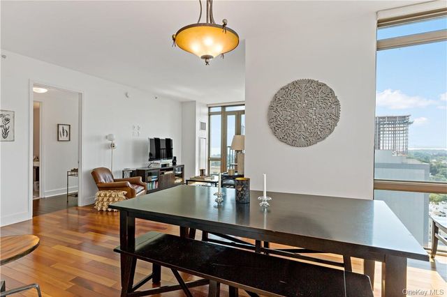 175 Huguenot Street 2006, New Rochelle, NY 10801