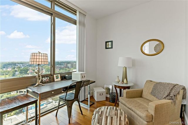 175 Huguenot Street 2006, New Rochelle, NY 10801