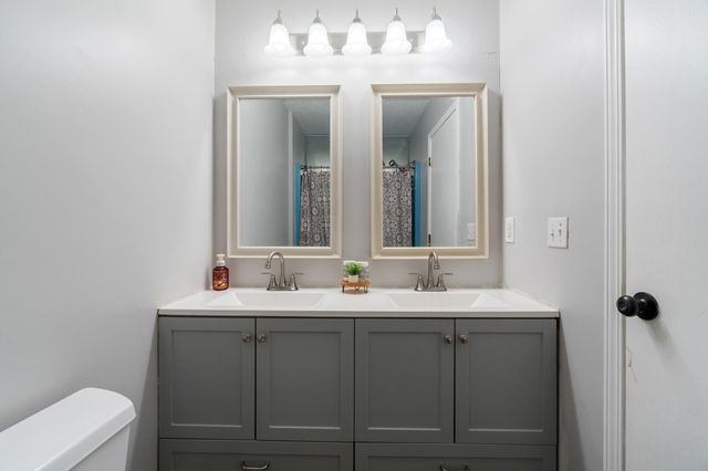 6247 Mountie Way, Jackson, MI 49201