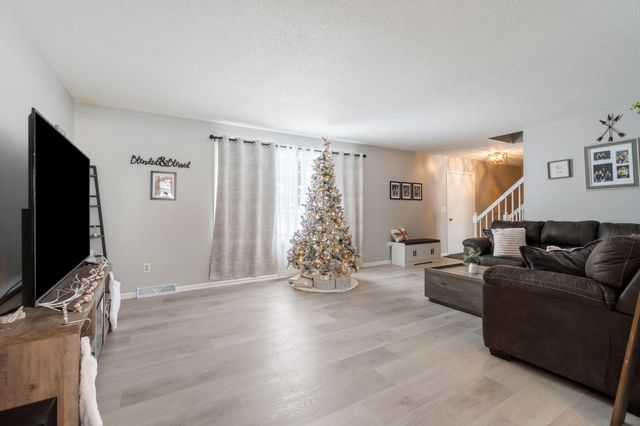 6247 Mountie Way, Jackson, MI 49201