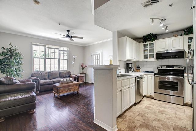 501 KNIGHTS RUN AVENUE 2202, Tampa, FL 33602