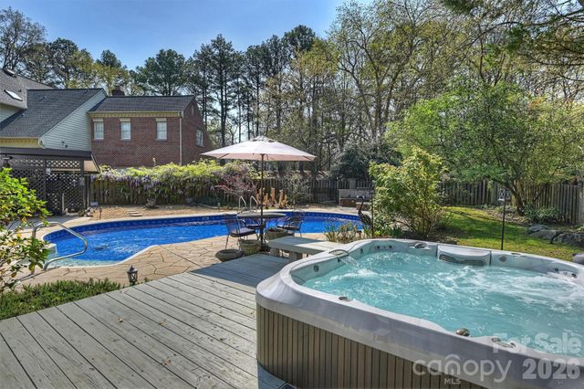 9618 Verdun Drive, Charlotte, NC 28210