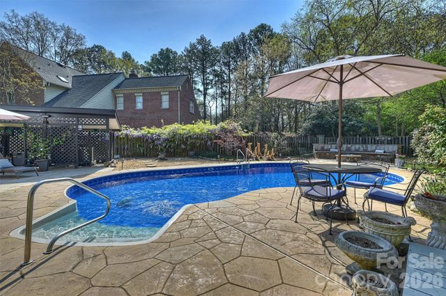 9618 Verdun Drive, Charlotte, NC 28210