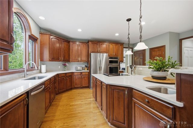 3232 Brinton Trail, Cincinnati, OH 45241