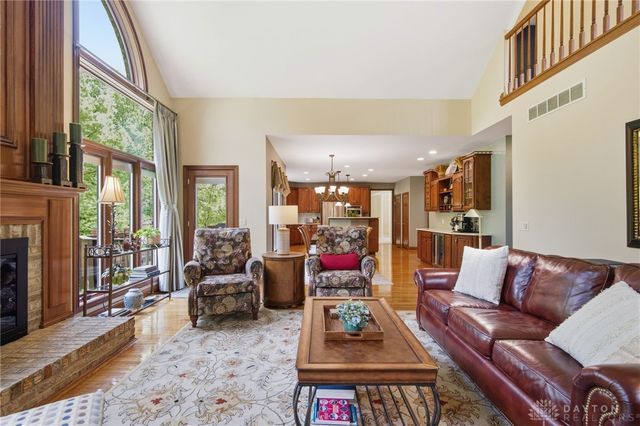 3232 Brinton Trail, Cincinnati, OH 45241