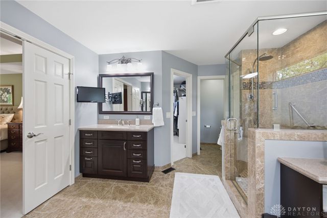 3232 Brinton Trail, Cincinnati, OH 45241