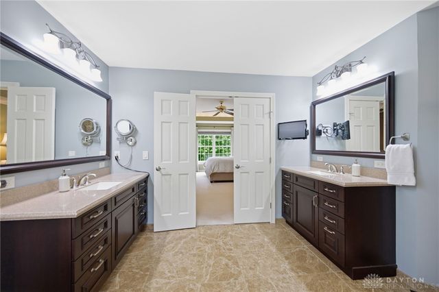 3232 Brinton Trail, Cincinnati, OH 45241