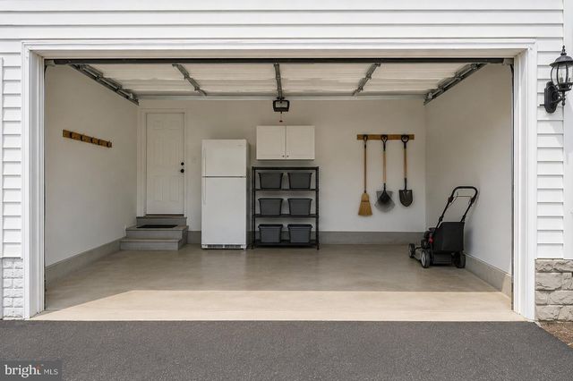 19312 CHIPPENDALE CIR, Hagerstown, MD 21742
