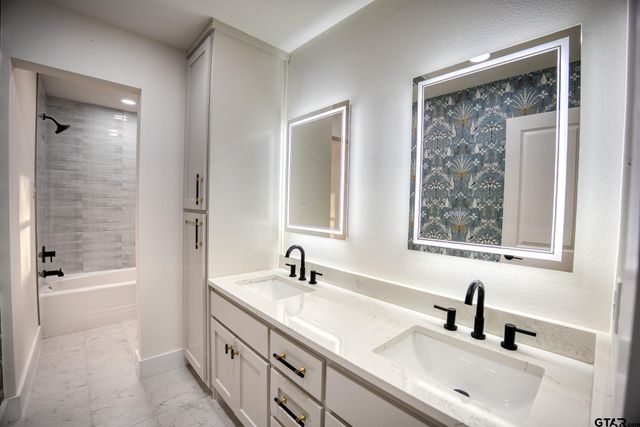 515 Range Road, Palestine, TX 75801