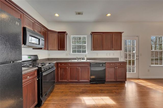 6182 Grove Crest Way, Austell, GA 30168