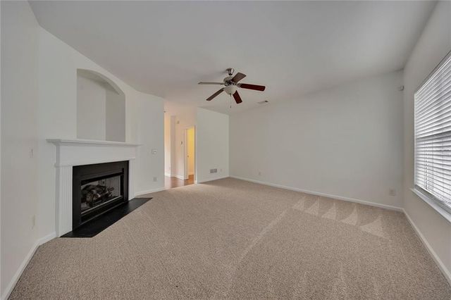 6182 Grove Crest Way, Austell, GA 30168