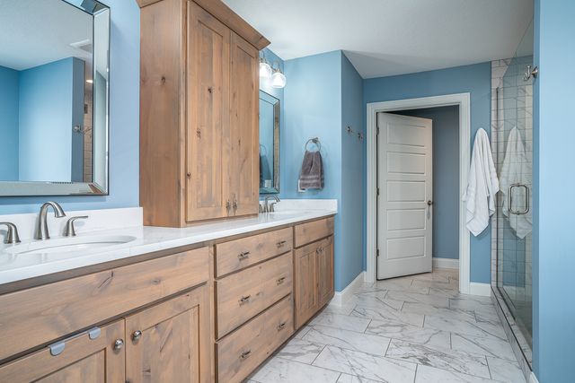 262 Ann Avenue, Bettendorf, IA 52722