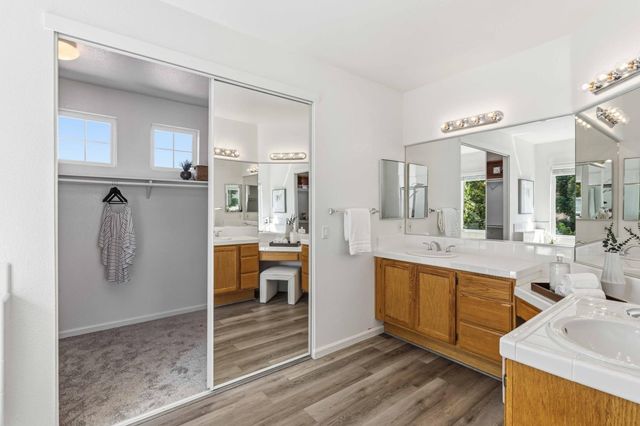 401 MOUNT DARWIN Ct, Roseville, CA 95747