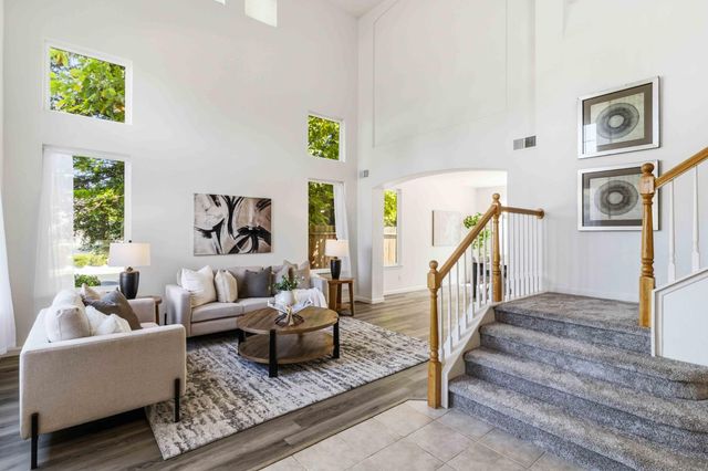 401 MOUNT DARWIN Ct, Roseville, CA 95747
