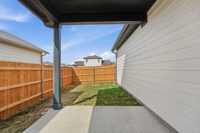 5916 Swedish Farms TER, Del Valle, TX 78617