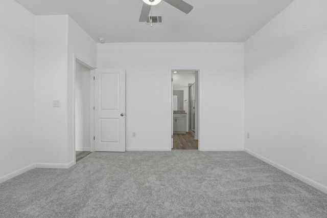 5916 Swedish Farms TER, Del Valle, TX 78617
