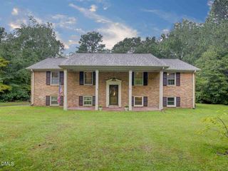 294 Barnes Avenue, Lillington, NC 27546