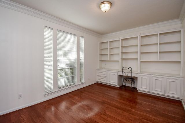 2719 Mossy Log Court, Houston, TX 77084