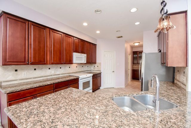 2719 Mossy Log Court, Houston, TX 77084