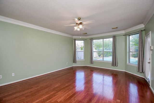2719 Mossy Log Court, Houston, TX 77084