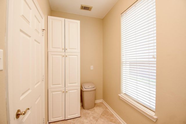 2719 Mossy Log Court, Houston, TX 77084