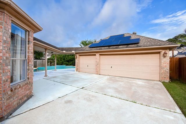 2719 Mossy Log Court, Houston, TX 77084