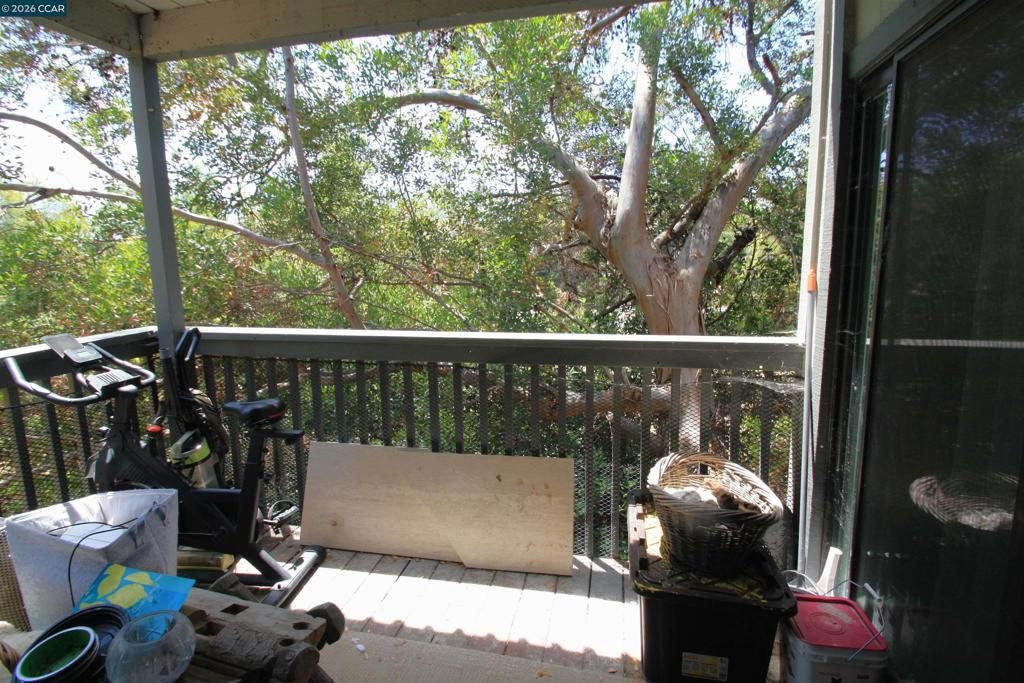 Image 17 of property listing at 1506 Ashwood Dr, Martinez, CA 94553