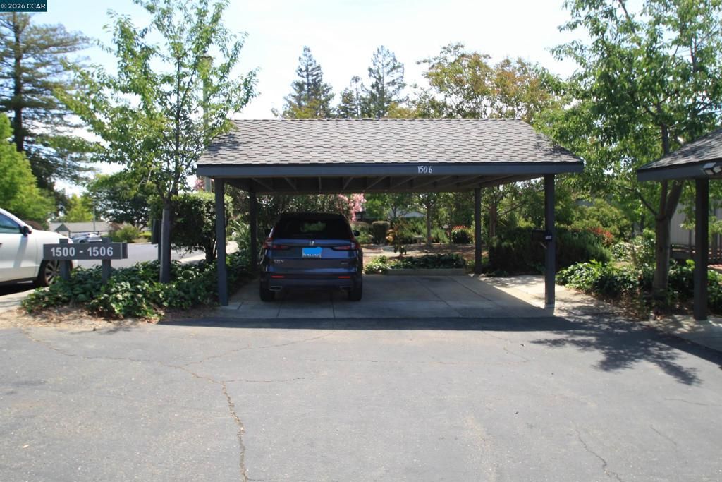 Image 22 of property listing at 1506 Ashwood Dr, Martinez, CA 94553