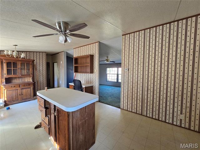 19050 Sikes Road, Ste Genevieve, MO 63670