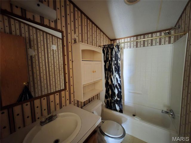 19050 Sikes Road, Ste Genevieve, MO 63670