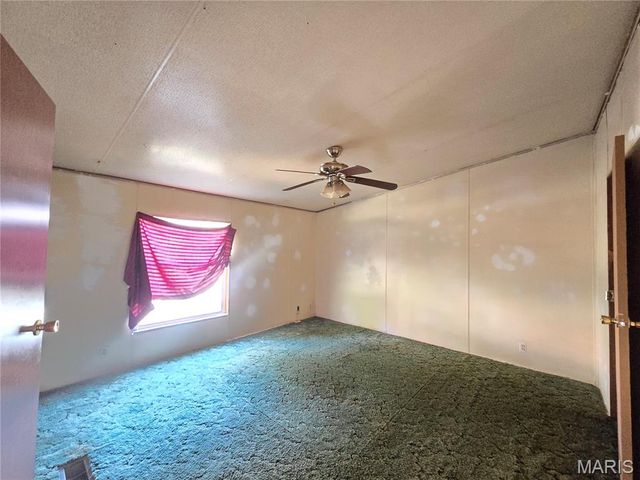 19050 Sikes Road, Ste Genevieve, MO 63670