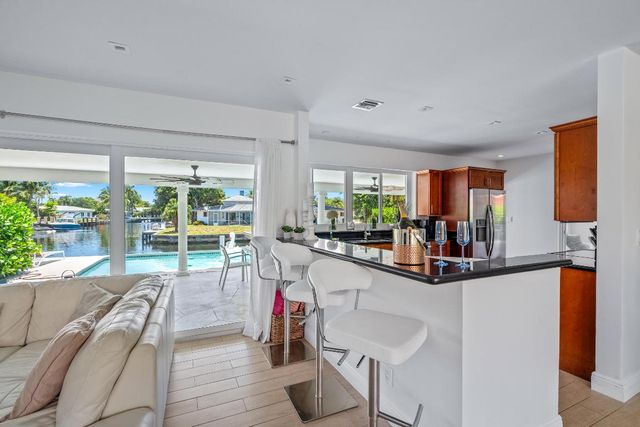 5300 NE 26 Avenue, Fort Lauderdale, FL 33308