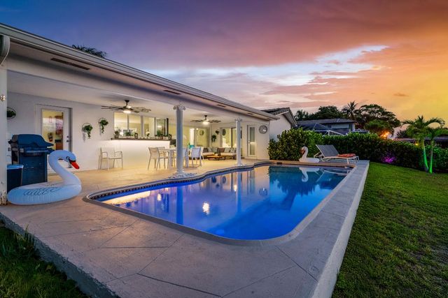 5300 NE 26 Avenue, Fort Lauderdale, FL 33308