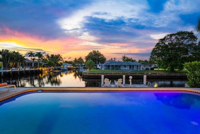 5300 NE 26 Avenue, Fort Lauderdale, FL 33308