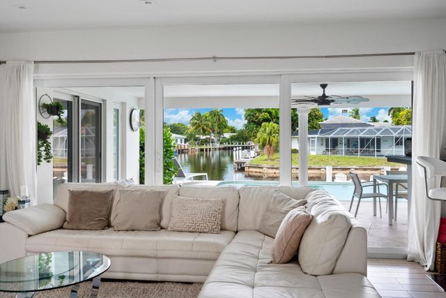 5300 NE 26 Avenue, Fort Lauderdale, FL 33308