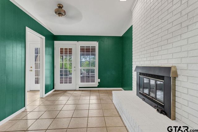 302 Harmony Lane, Hideaway, TX 75771