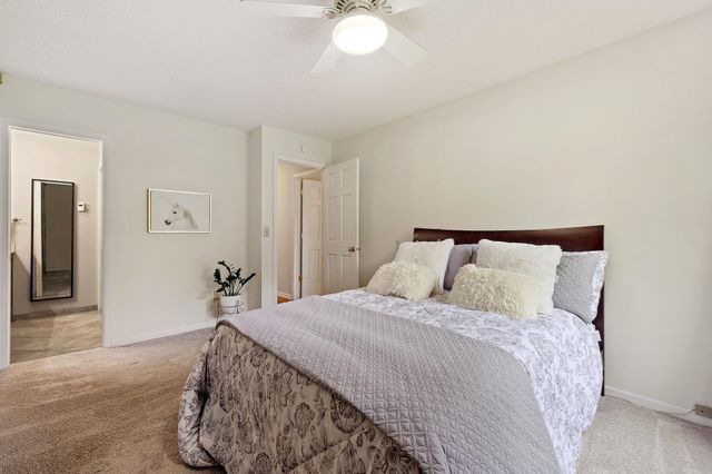 2252 Country Lane, Minnetonka, MN 55305