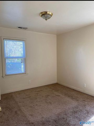 905 Fairway Drive, Huntsville, AL 35816