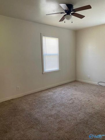 905 Fairway Drive, Huntsville, AL 35816