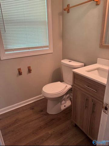 905 Fairway Drive, Huntsville, AL 35816