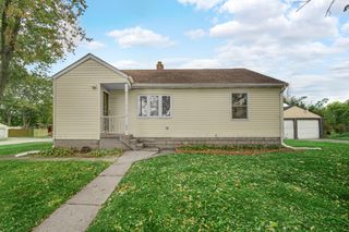 222 Maple Street, Crown Point, IN 46307